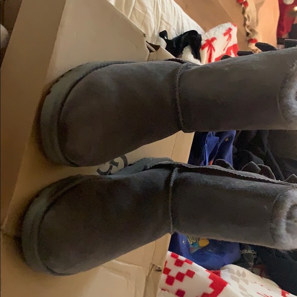 UGG Shoes - Dark grey Ugg’s.